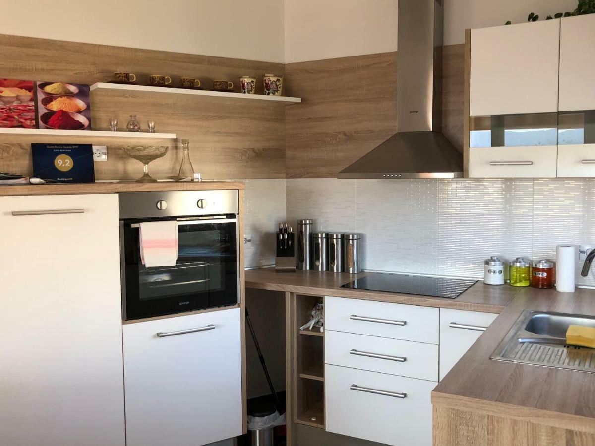 Hana Apartment กอร์จูลา ภายนอก รูปภาพ