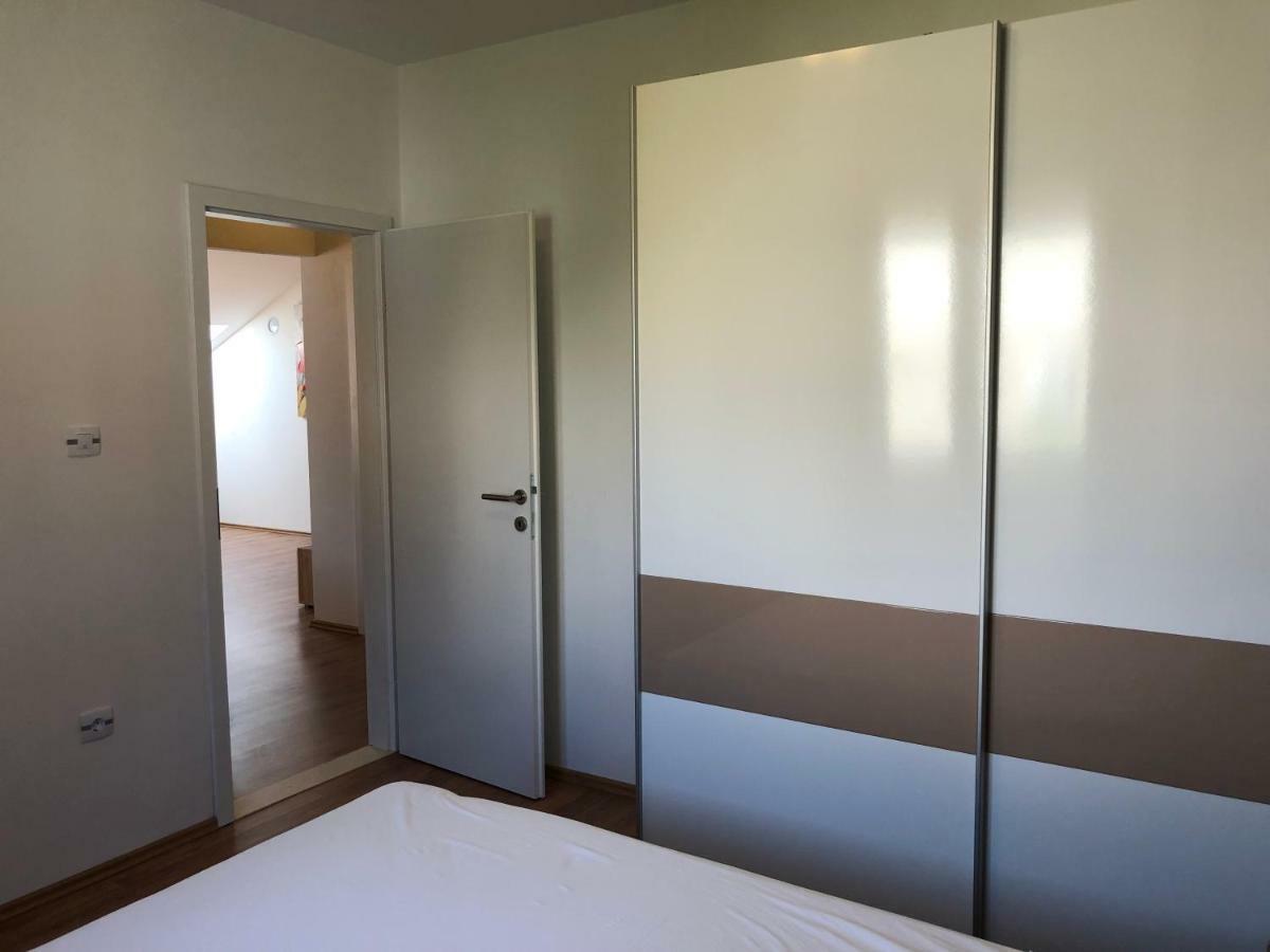 Hana Apartment กอร์จูลา ภายนอก รูปภาพ